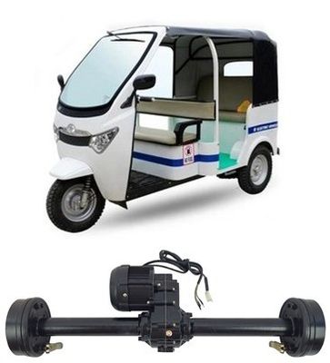 ユーザーフレンドリーな電気モーターリクシャ 6 年間の使用寿命と高速速度 ≥ 25KM/H