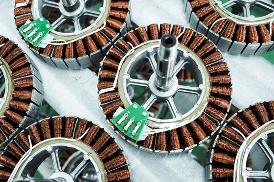 シングルフェーズ 220v2ft 大型産業用 55RPM 高速HVLS 天井冷却扇風機 モーター